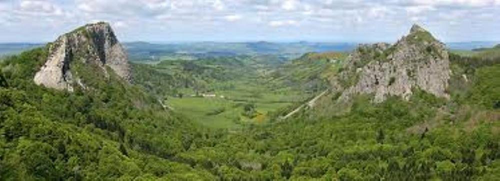 Lilas, Gite Saint Antoine, Orcival, Entre Sancy Et Volcans. Buitenkant foto